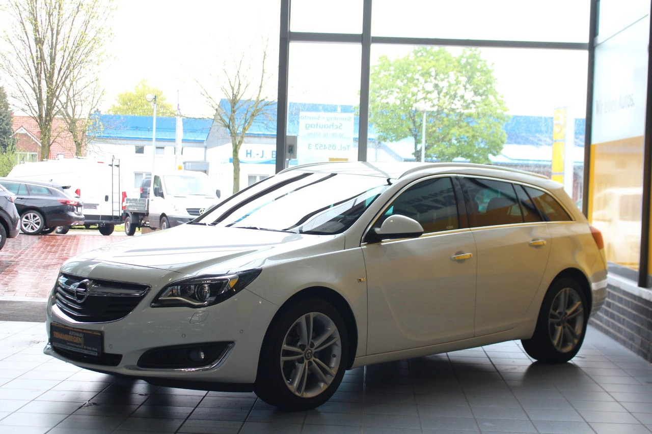 Opel Insignia A Business Innovation 4x4 Leder AHK ACC - Automóvel: foto 4 Opel Insignia A Business Innovation 4x4 Leder AHK ACC - Automóvel: foto 4
