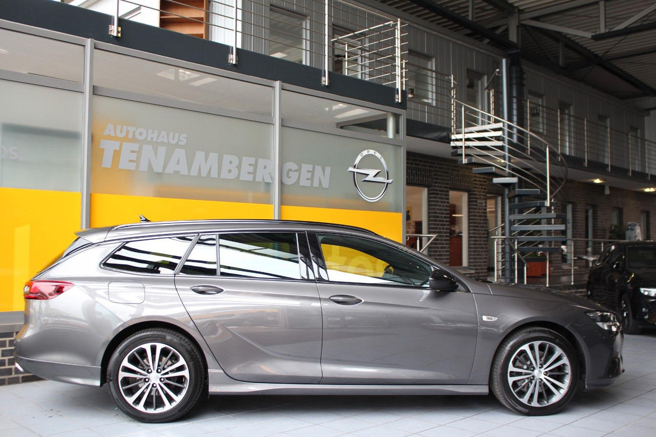 Opel Insignia B Sports Tourer Ultimate OPC HuD AHK - Automóvel: foto 3 Opel Insignia B Sports Tourer Ultimate OPC HuD AHK - Automóvel: foto 3