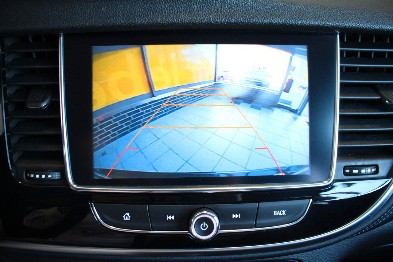 Opel Mokka X Innovation 4x4 Kamera Keyless LED AHK - SUV: foto 5 Opel Mokka X Innovation 4x4 Kamera Keyless LED AHK - SUV: foto 5