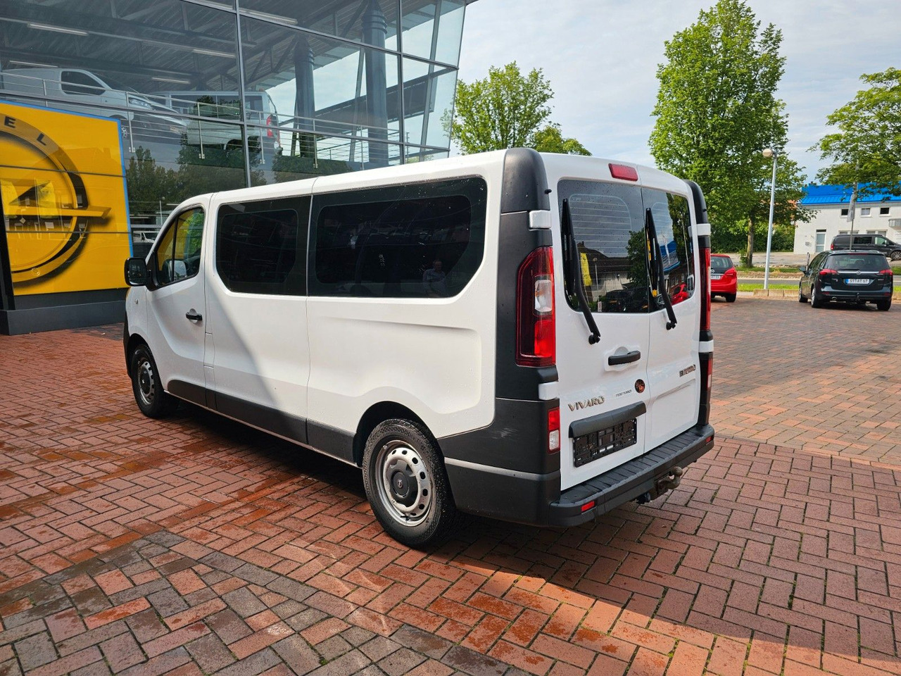 Opel Vivaro B Combi Bus L2H1 2,9t AHK - Furgão de passageiros: foto 3 Opel Vivaro B Combi Bus L2H1 2,9t AHK - Furgão de passageiros: foto 3