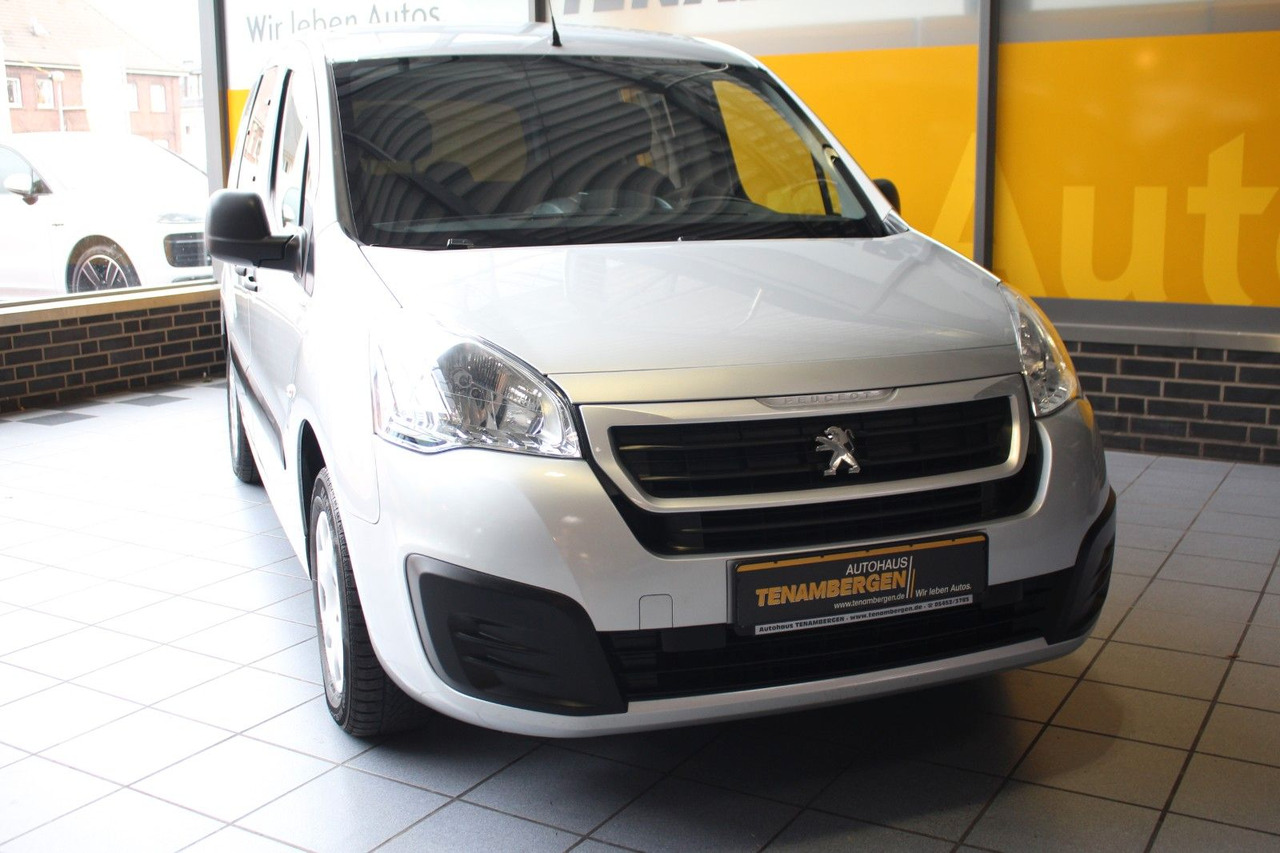 Peugeot Partner Tepee Active Bluetooth Klima AHK - Furgão de passageiros: foto 2 Peugeot Partner Tepee Active Bluetooth Klima AHK - Furgão de passageiros: foto 2