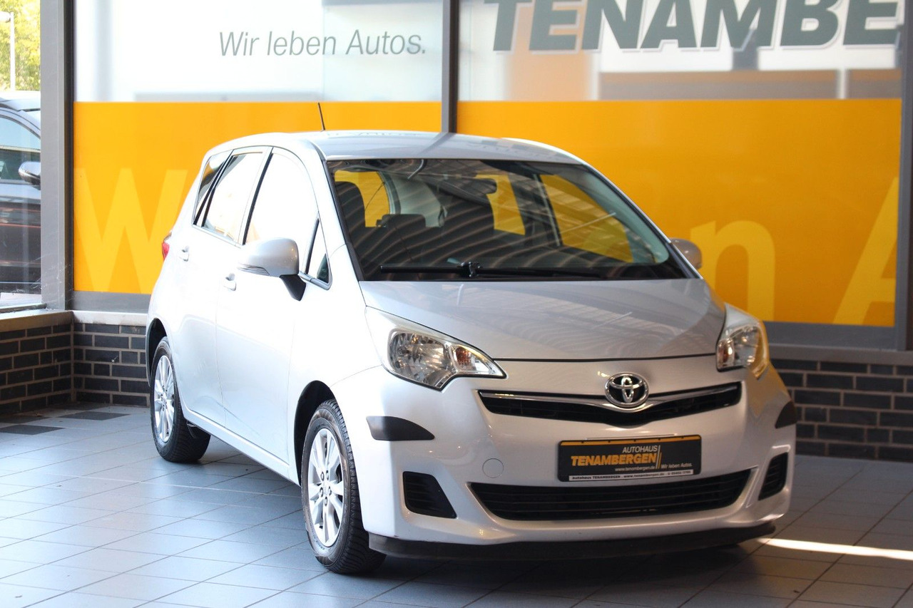 Toyota Verso-S Life Klima ZV Allwetter Kamera AHK - Furgão de passageiros: foto 2 Toyota Verso-S Life Klima ZV Allwetter Kamera AHK - Furgão de passageiros: foto 2