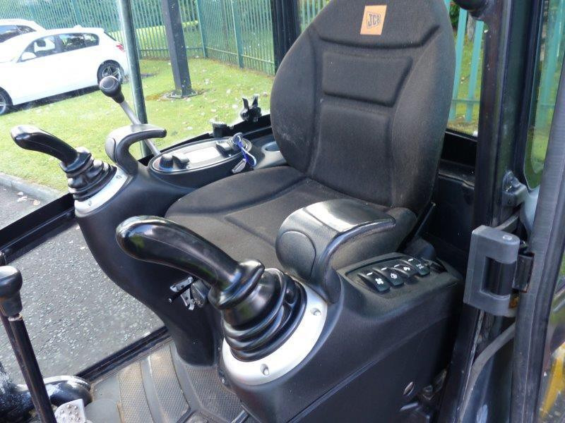 Mini escavadeira JCB 8018: foto 6