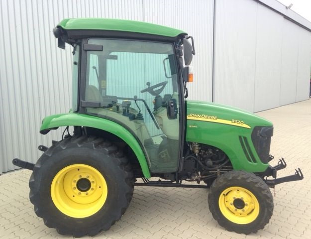 JOHN DEERE 3720 - Trator: foto 2 JOHN DEERE 3720 - Trator: foto 2