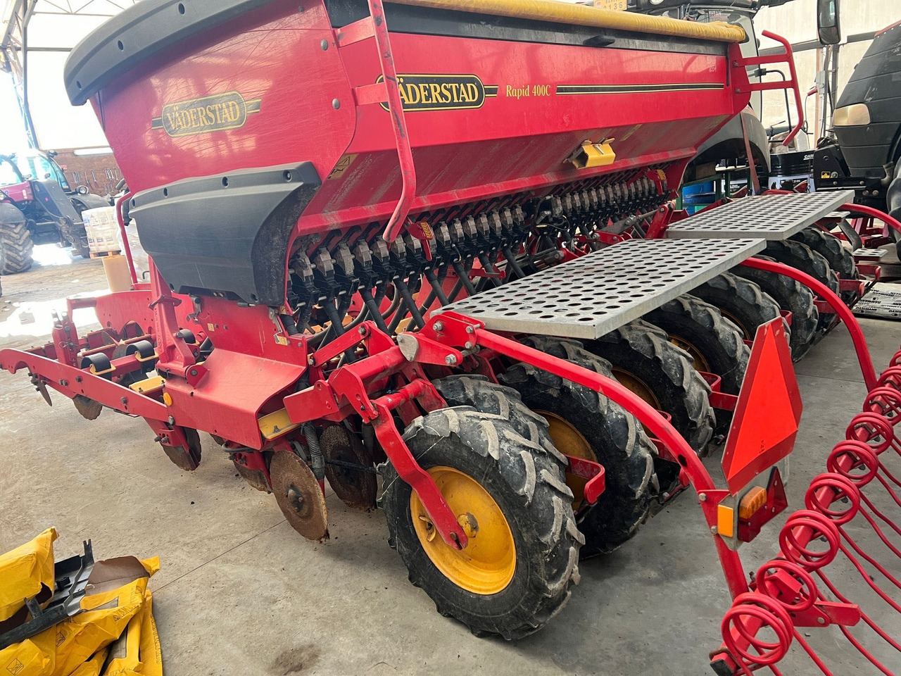 Vaderstad Rapid RD 400C - Semeadeira: foto 1 Vaderstad Rapid RD 400C - Semeadeira: foto 1