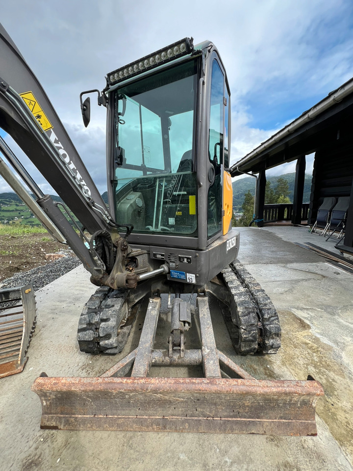 Volvo ECR25D - Escavadeira: foto 2 Volvo ECR25D - Escavadeira: foto 2