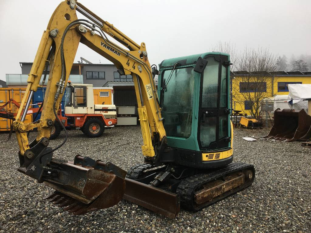 Yanmar Vio 33 U - Mini escavadeira: foto 2 Yanmar Vio 33 U - Mini escavadeira: foto 2