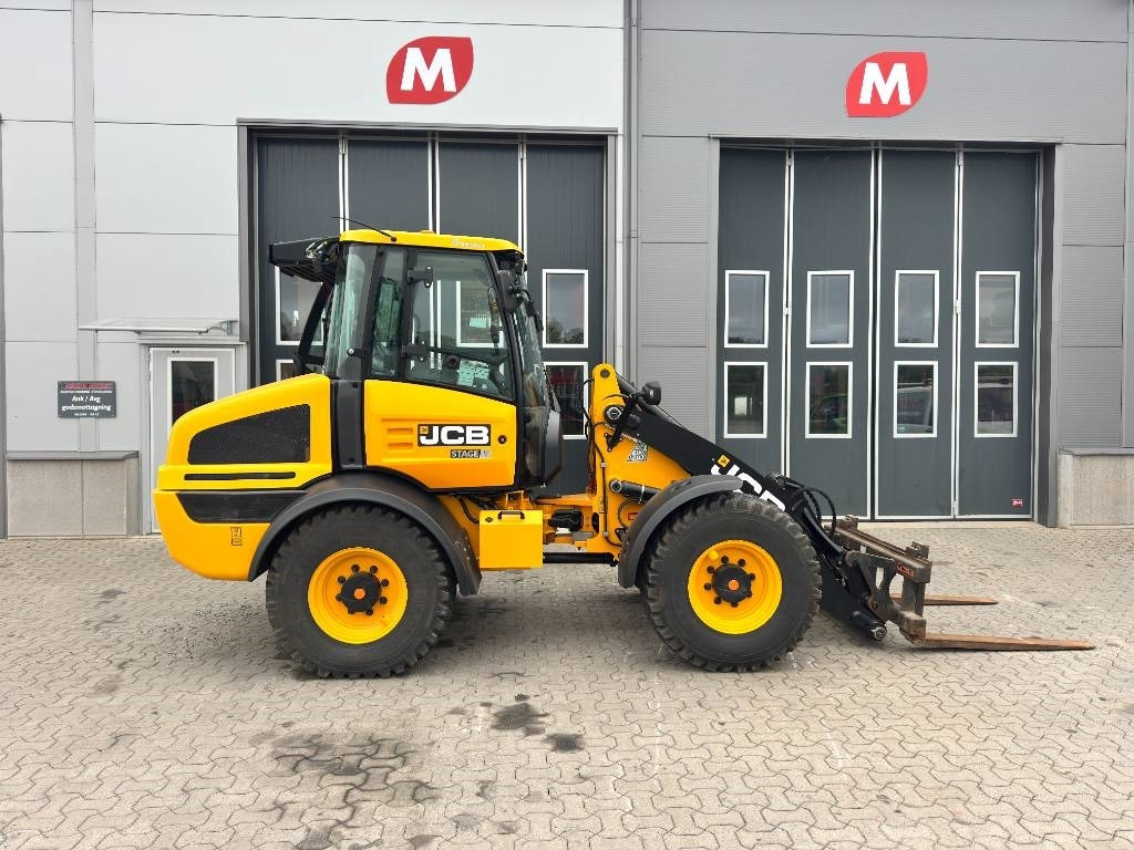 JCB 409 - Carregadeira de rodas: foto 4 JCB 409 - Carregadeira de rodas: foto 4