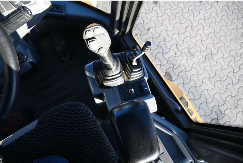 Carregadeira de rodas Volvo L30G: foto 12