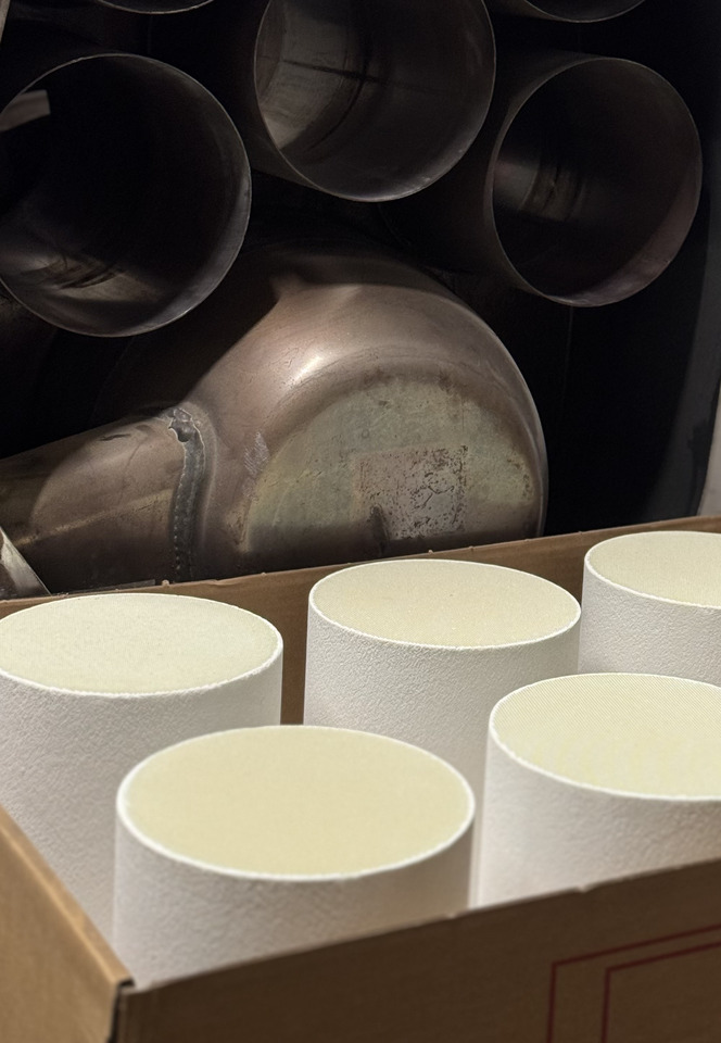 Catalyst DAF XF CF with new SCR DOC Tested, ready to install - Silenciador/ Sistema de escape de Caminhão: foto 2 Catalyst DAF XF CF with new SCR DOC Tested, ready to install - Silenciador/ Sistema de escape de Caminhão: foto 2