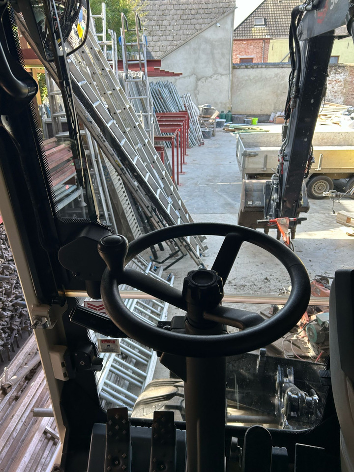 Escavadeira de rodas SCHAEFF TW95: foto 9 Escavadeira de rodas SCHAEFF TW95: foto 9