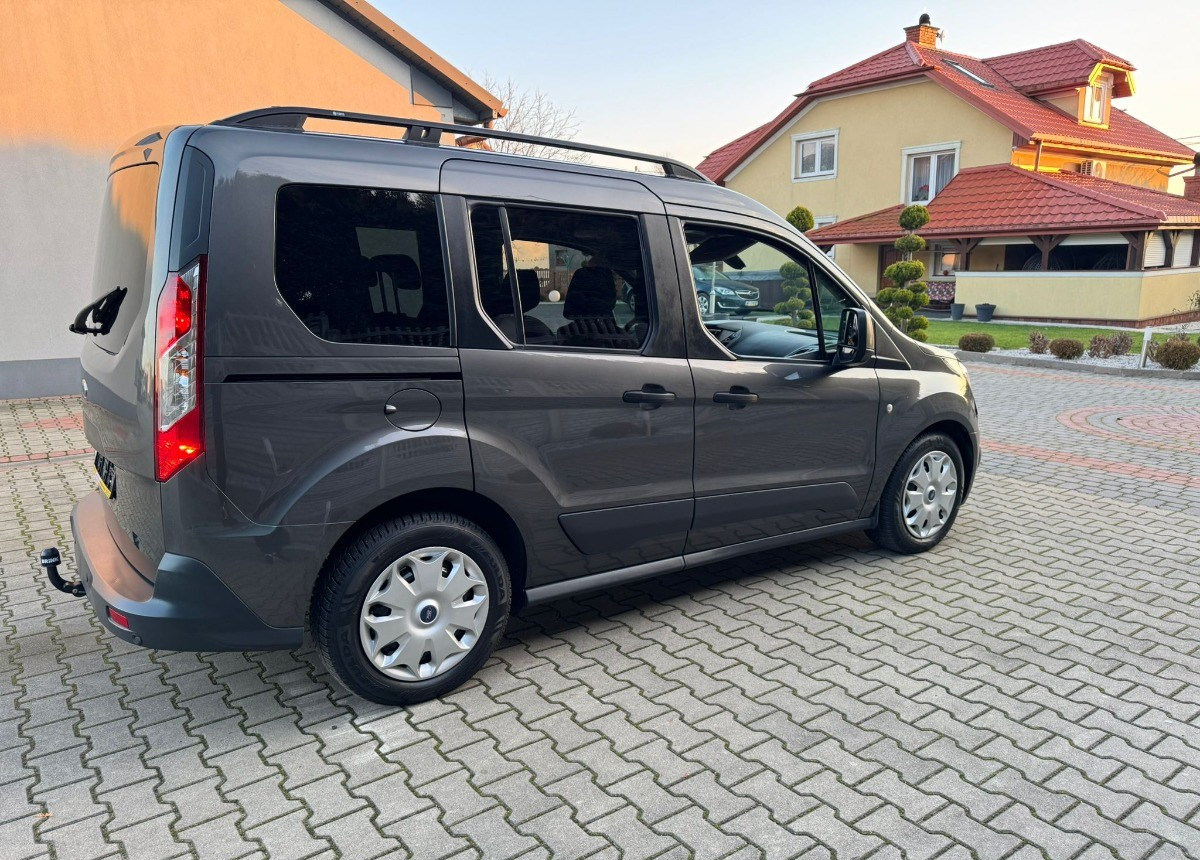 Ford Tourneo Connect Bogato doposażony I Lakier 100 Bezwypadkowy - Micro-ônibus, Furgão de passageiros: foto 5 Ford Tourneo Connect Bogato doposażony I Lakier 100 Bezwypadkowy - Micro-ônibus, Furgão de passageiros: foto 5