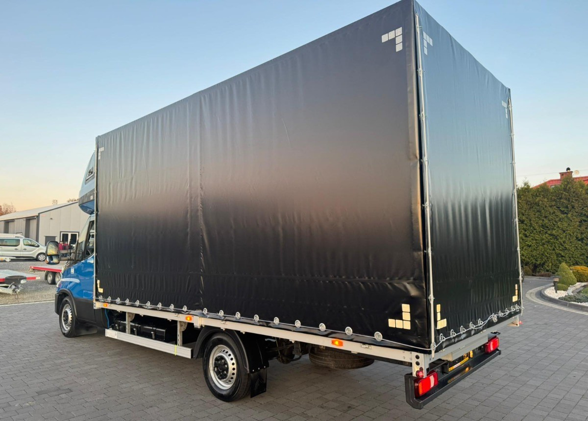 Iveco 35S18 3.0 Hi-Matic Salon Polska 30 180ps - Furgão de toldo: foto 5 Iveco 35S18 3.0 Hi-Matic Salon Polska 30 180ps - Furgão de toldo: foto 5