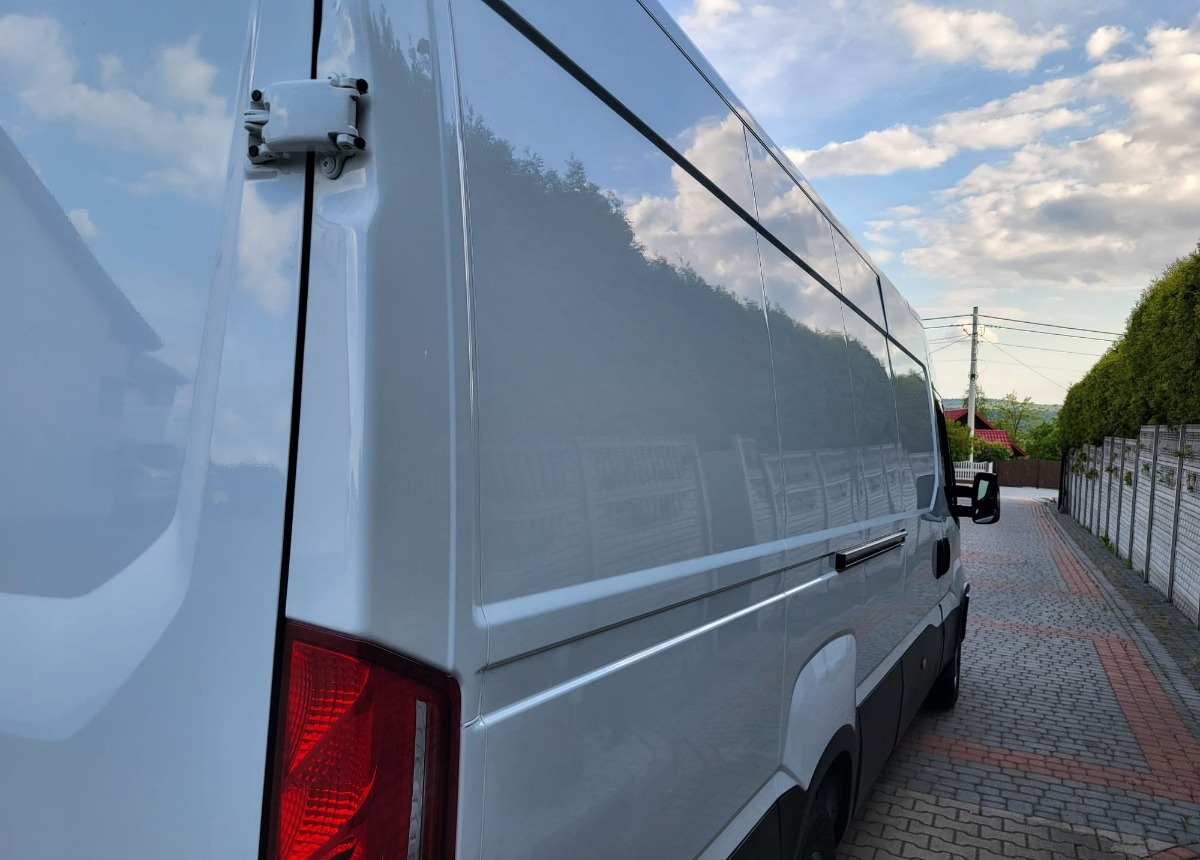 Iveco Iveco 180 Himatic 3.0 180hp Maxi -v Led -Xenon- v Led-Xenon - Furgão: foto 3 Iveco Iveco 180 Himatic 3.0 180hp Maxi -v Led -Xenon- v Led-Xenon - Furgão: foto 3