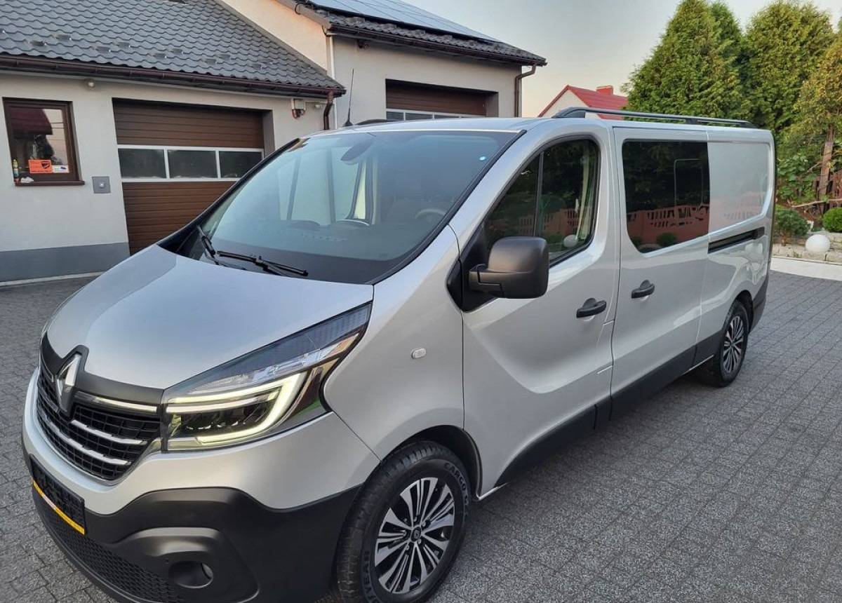 Renault Trafic 2.0 Doka - Carrinha cabine dupla: foto 1 Renault Trafic 2.0 Doka - Carrinha cabine dupla: foto 1