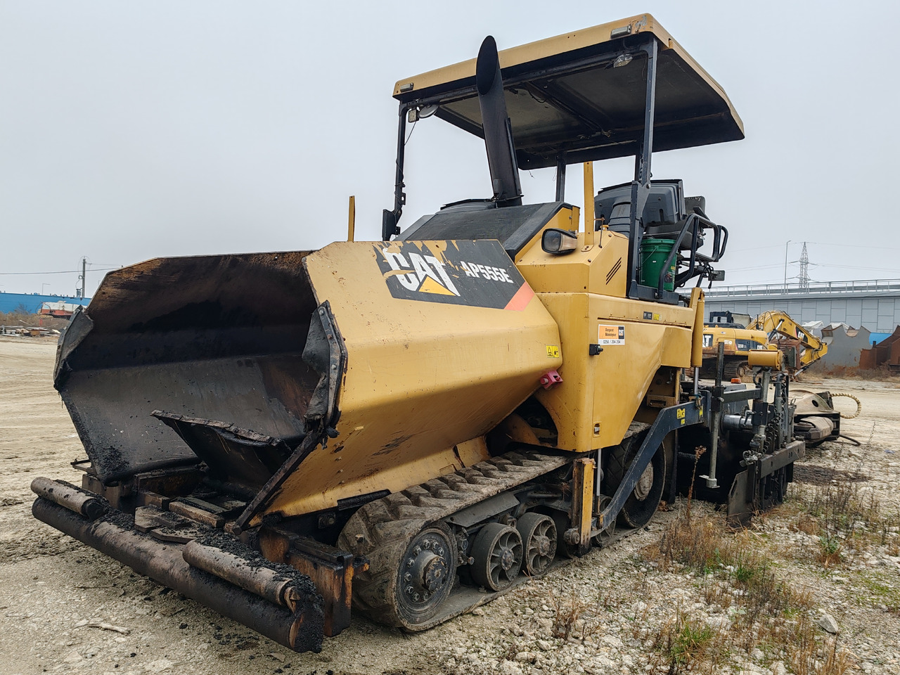 Caterpillar AP555E - Distribuidor de asfalto: foto 5 Caterpillar AP555E - Distribuidor de asfalto: foto 5