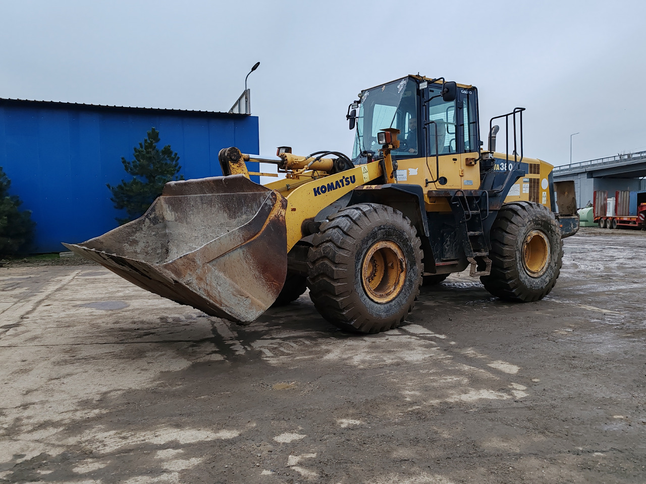 KOMATSU WA 380-S - Carregadeira de rodas: foto 4 KOMATSU WA 380-S - Carregadeira de rodas: foto 4