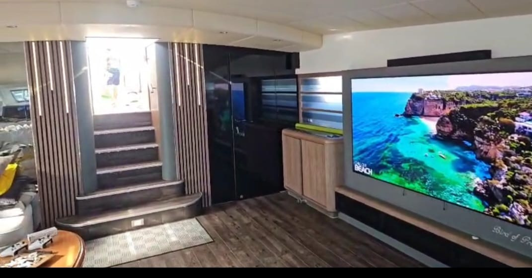 Mangusta 107 Sport 107 Sport (Overmarine) - Máquina de outro: foto 5 Mangusta 107 Sport 107 Sport (Overmarine) - Máquina de outro: foto 5