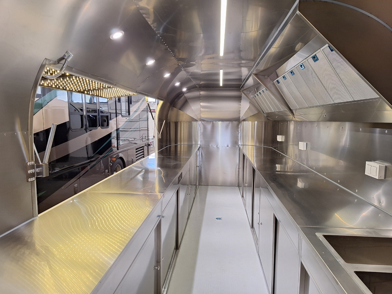 Roulote bar nuevo Deli Star Trailer American 6000 - EU Standards: foto 8
