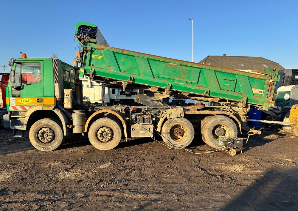 Iveco EuroTrakker - Caminhão basculante: foto 3 Iveco EuroTrakker - Caminhão basculante: foto 3