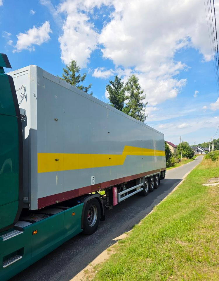 Stas S3-SZ334V - Semireboque piso móvel: foto 1 Stas S3-SZ334V - Semireboque piso móvel: foto 1