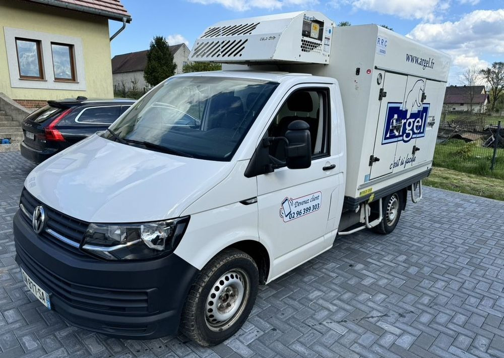 Volkswagen Transporter - Carrinha de contentor: foto 1 Volkswagen Transporter - Carrinha de contentor: foto 1