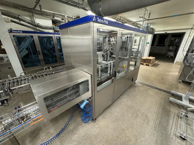 Tetra Pak Cardboard Packer - Máquina de embalagem: foto 4 Tetra Pak Cardboard Packer - Máquina de embalagem: foto 4