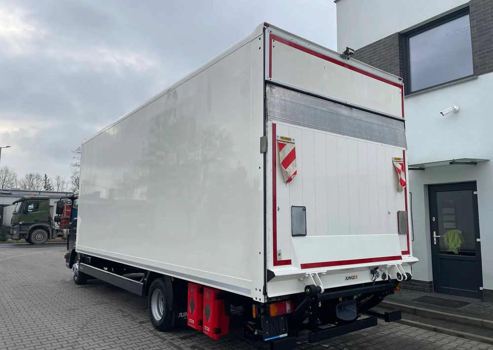 MAN TGL 12.250, KONTENER 7,3m ( 18 europalet ) - Caminhão furgão: foto 5 MAN TGL 12.250, KONTENER 7,3m ( 18 europalet ) - Caminhão furgão: foto 5