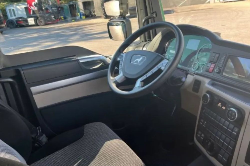 MAN TGM 15.250 - Caminhão furgão: foto 5 MAN TGM 15.250 - Caminhão furgão: foto 5