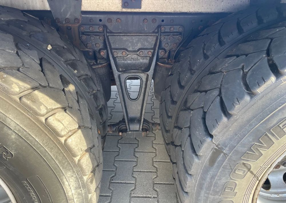 MAN TGX 26.500, 6x4, HDS EPSILOM M12Z, do transportu drewna. - Caminhão florestal: foto 5 MAN TGX 26.500, 6x4, HDS EPSILOM M12Z, do transportu drewna. - Caminhão florestal: foto 5