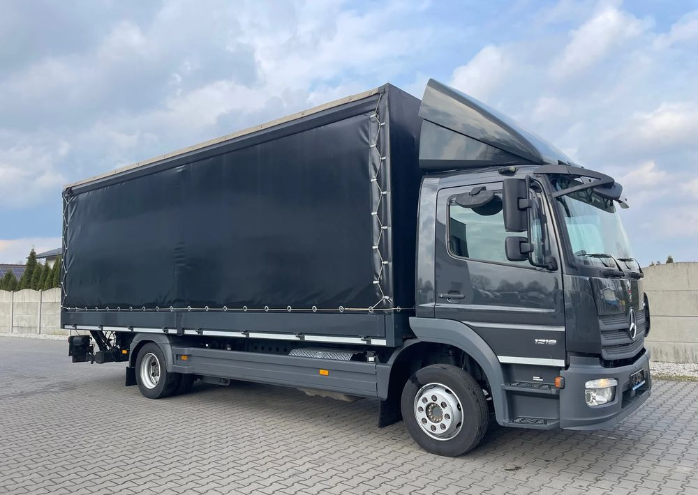 Mercedes-Benz 1218 - Caminhão com lona: foto 5 Mercedes-Benz 1218 - Caminhão com lona: foto 5