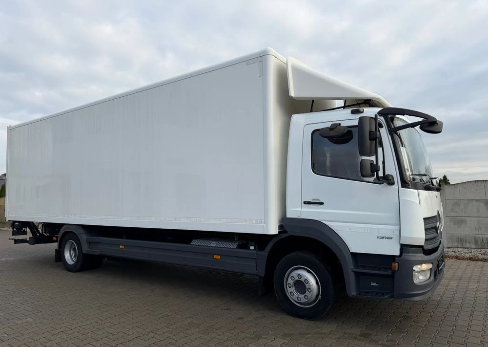 Mercedes-Benz ATEGO 1318 IZOTERMA 20 PALET! - Caminhão furgão: foto 3 Mercedes-Benz ATEGO 1318 IZOTERMA 20 PALET! - Caminhão furgão: foto 3