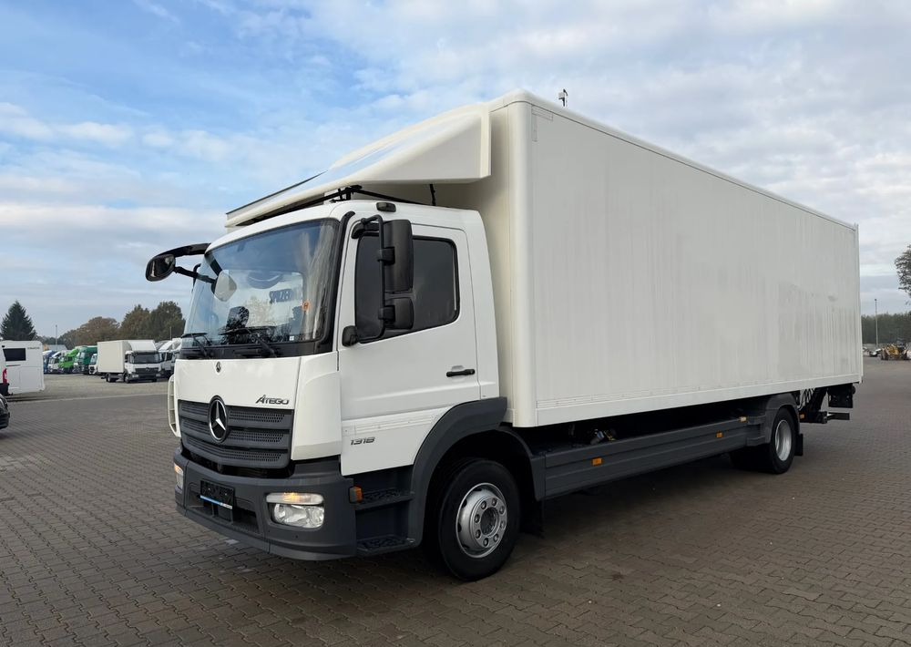 Mercedes-Benz ATEGO 1318 IZOTERMA 20 PALET! - Caminhão furgão: foto 2 Mercedes-Benz ATEGO 1318 IZOTERMA 20 PALET! - Caminhão furgão: foto 2