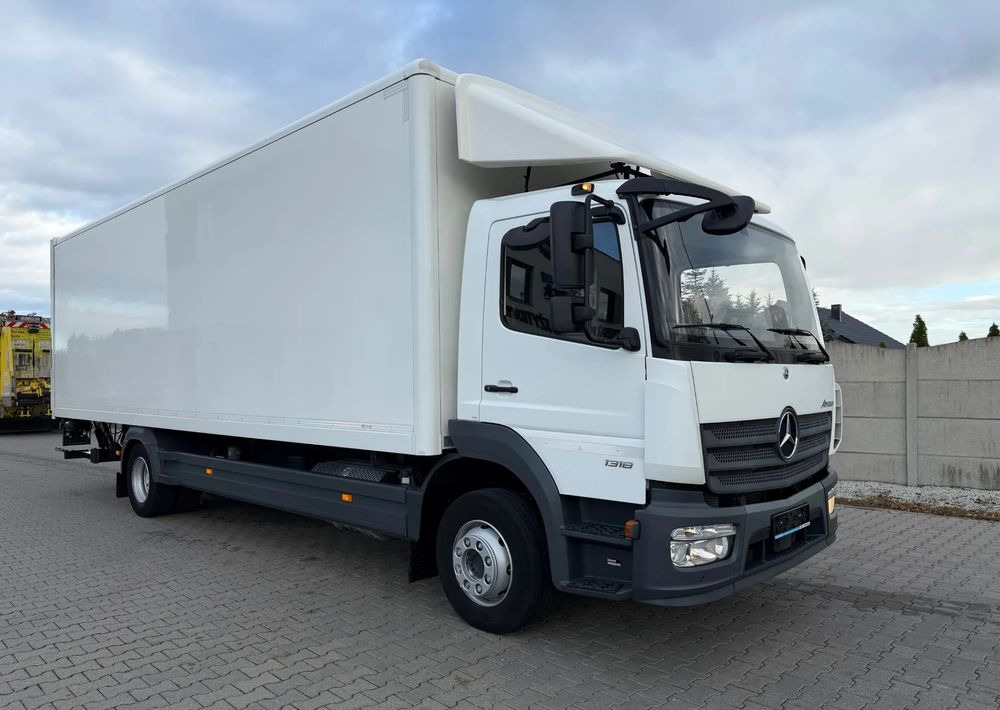 Mercedes-Benz ATEGO 1318 IZOTERMA 20 PALET! - Caminhão furgão: foto 3 Mercedes-Benz ATEGO 1318 IZOTERMA 20 PALET! - Caminhão furgão: foto 3
