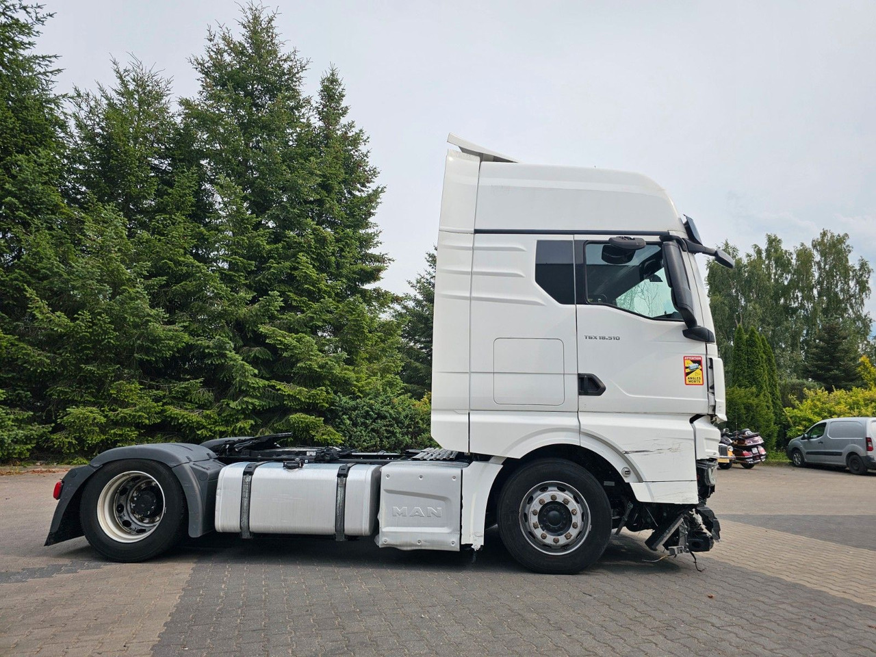 MAN TGX 18.510 XXL INTARDER - Motor , Rahmen 100% OK - Tractor: foto 3 MAN TGX 18.510 XXL INTARDER - Motor , Rahmen 100% OK - Tractor: foto 3