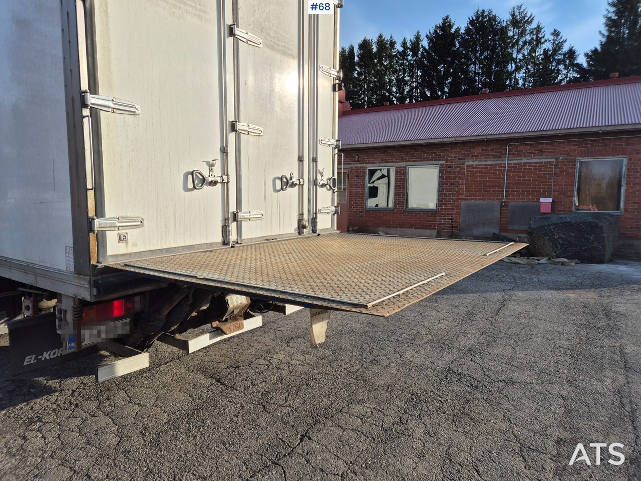 Caminhão furgão Scania P380 Umpikorinen: foto 7