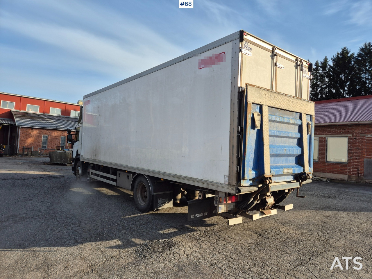 Caminhão furgão Scania P380 Umpikorinen: foto 8