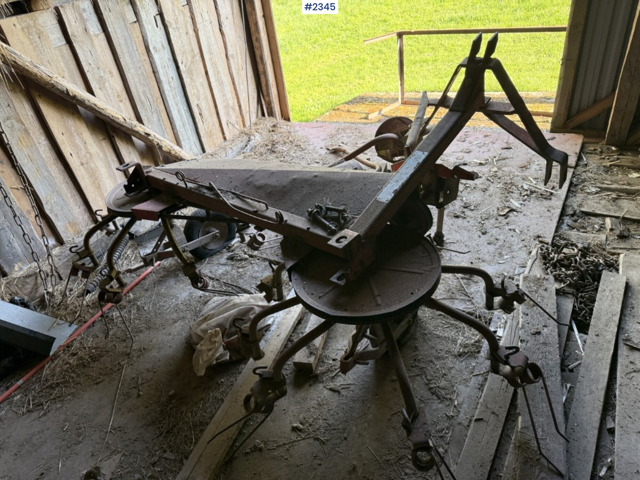 Combi rake, JF CR320 - Máquina para produção de feno: foto 4 Combi rake, JF CR320 - Máquina para produção de feno: foto 4