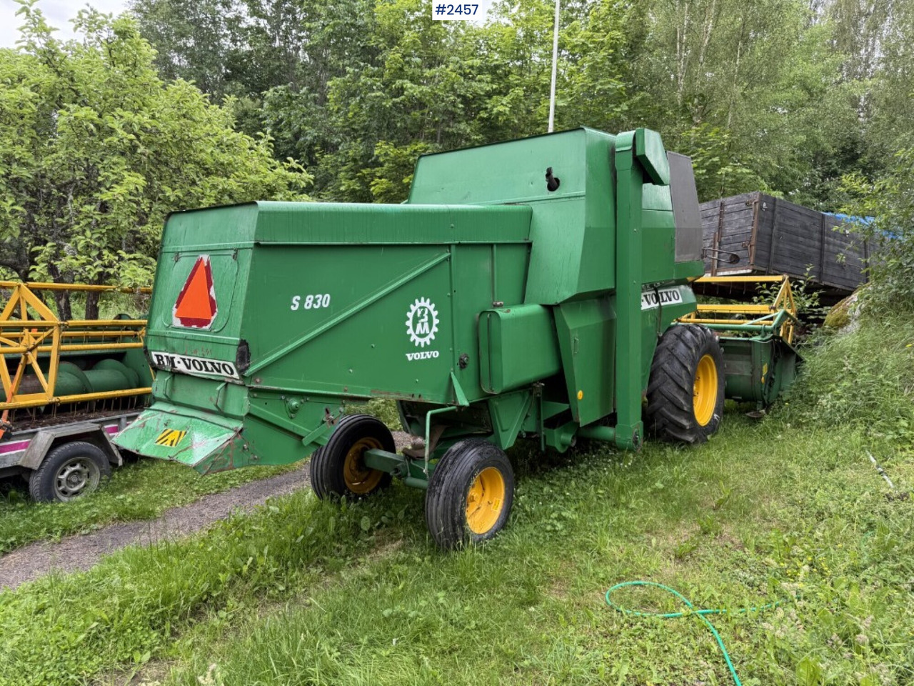Combine harvester Volvo BM S830 with 2 cutting tables - Ceifeira debulhadora: foto 5 Combine harvester Volvo BM S830 with 2 cutting tables - Ceifeira debulhadora: foto 5