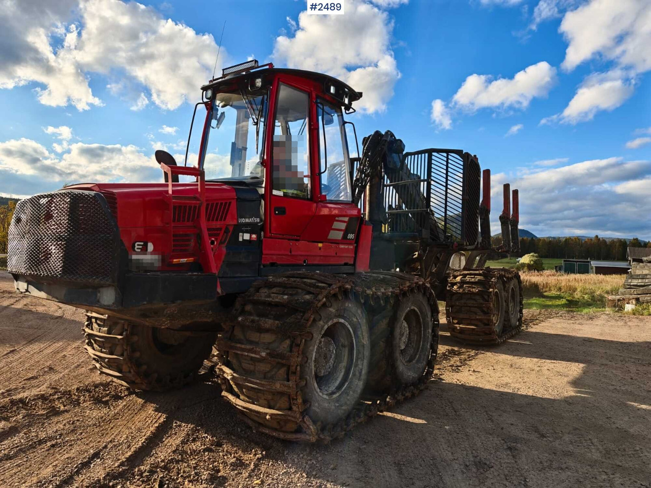 Komatsu 895 Forwarder (VIDEO) - Forwarder: foto 2 Komatsu 895 Forwarder (VIDEO) - Forwarder: foto 2