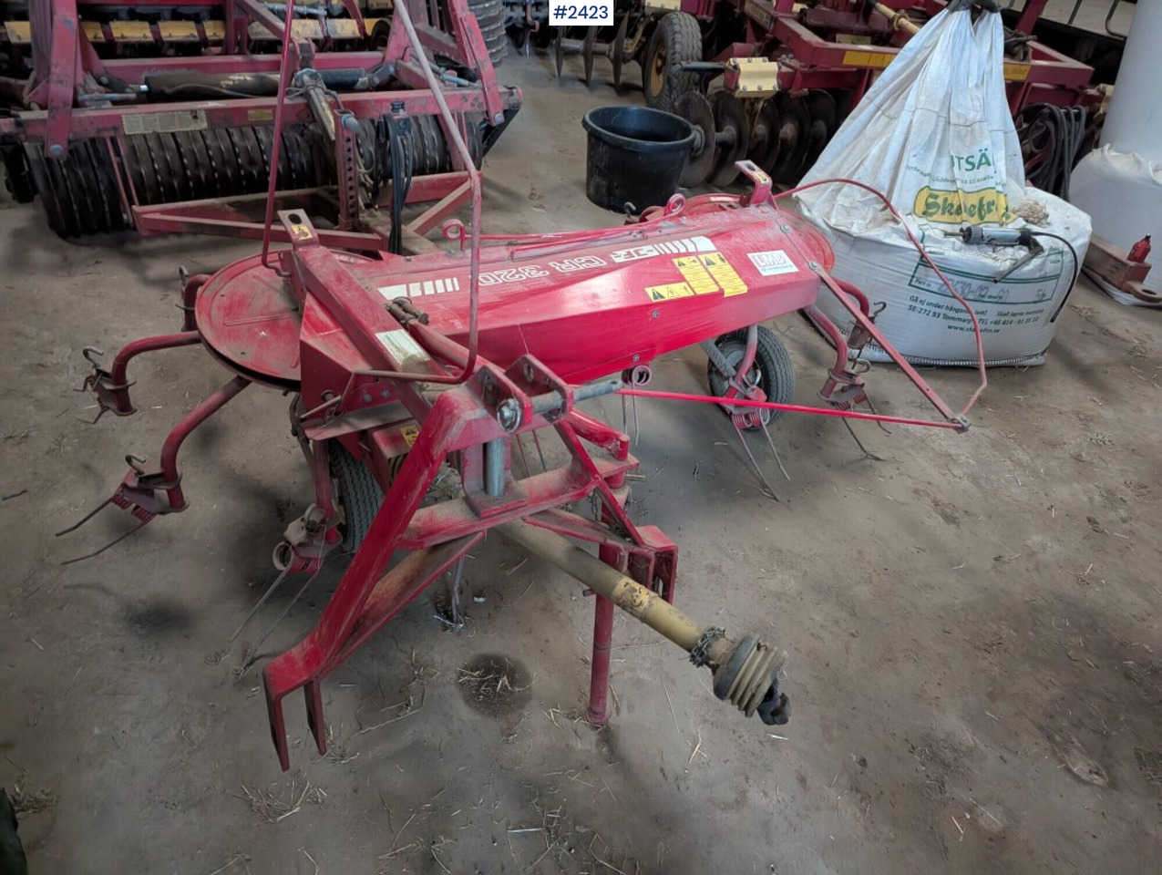 Tedder JF CR 320 - Máquina para produção de feno: foto 5 Tedder JF CR 320 - Máquina para produção de feno: foto 5