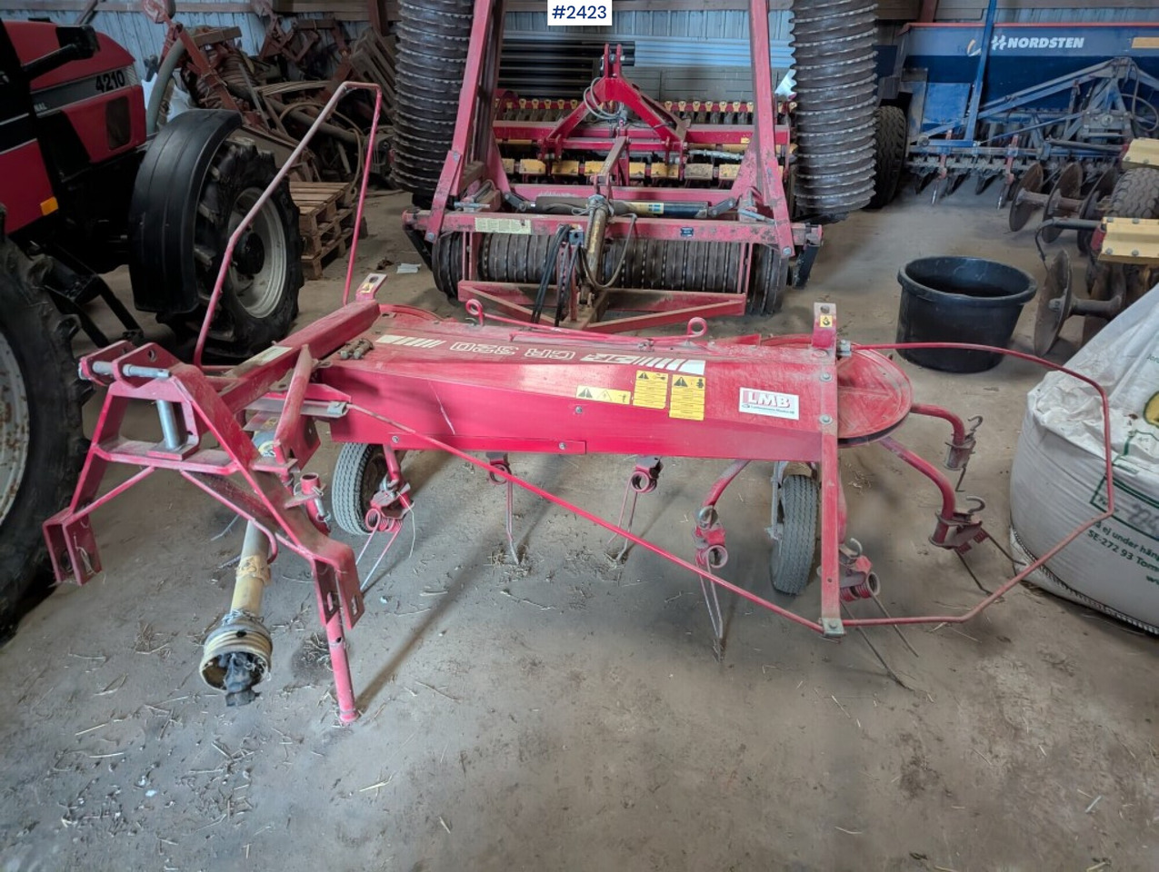 Tedder JF CR 320 - Máquina para produção de feno: foto 1 Tedder JF CR 320 - Máquina para produção de feno: foto 1