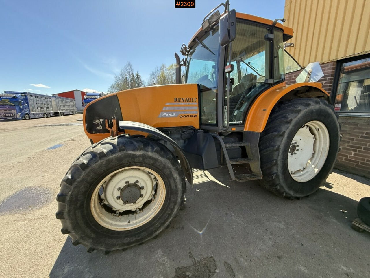 Tractor Renault Ares 630 RZ Only 1 owner (see video) - Trator: foto 4 Tractor Renault Ares 630 RZ Only 1 owner (see video) - Trator: foto 4