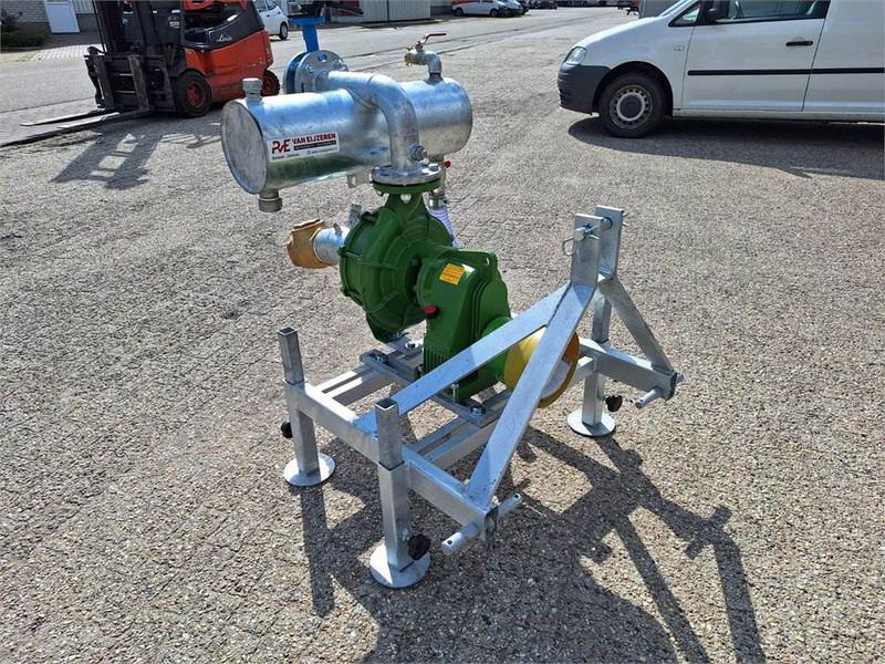 Rovatti T3K80/2E PTO pomp op bok - Pulverizador montado: foto 2 Rovatti T3K80/2E PTO pomp op bok - Pulverizador montado: foto 2