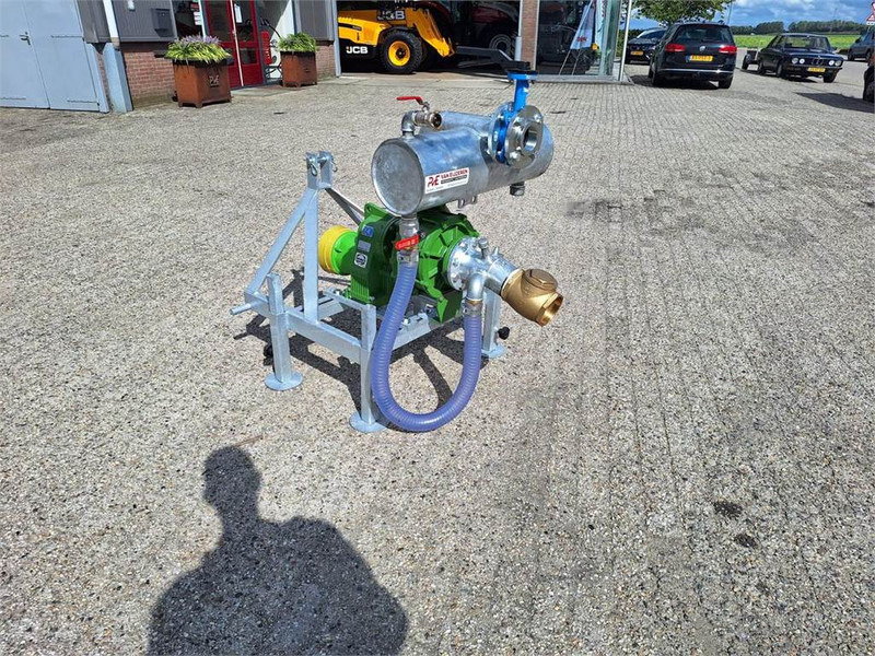 Rovatti T3K80/2E PTO pomp op bok - Pulverizador montado: foto 1 Rovatti T3K80/2E PTO pomp op bok - Pulverizador montado: foto 1