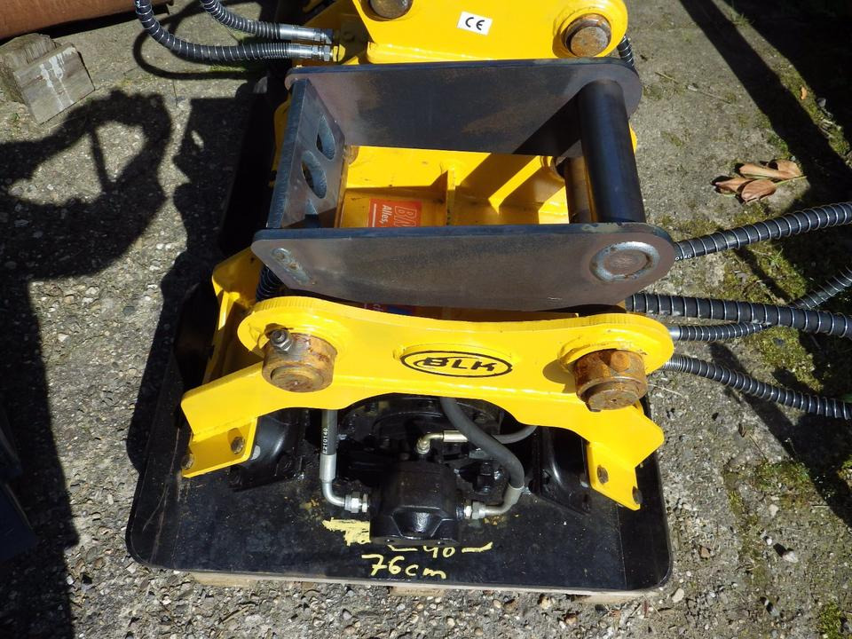 Anbauverdichter BLK4 Hydro-Rüttelplatte MS03 (netto 2220,00) - Placas vibratórias: foto 4 Anbauverdichter BLK4 Hydro-Rüttelplatte MS03 (netto 2220,00) - Placas vibratórias: foto 4
