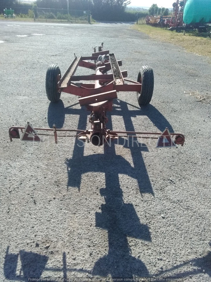 MASSEY FERGUSON CHARIOT DE COUPE 450 - Carreta para Plataforma de Colheitadeira: foto 4 MASSEY FERGUSON CHARIOT DE COUPE 450 - Carreta para Plataforma de Colheitadeira: foto 4