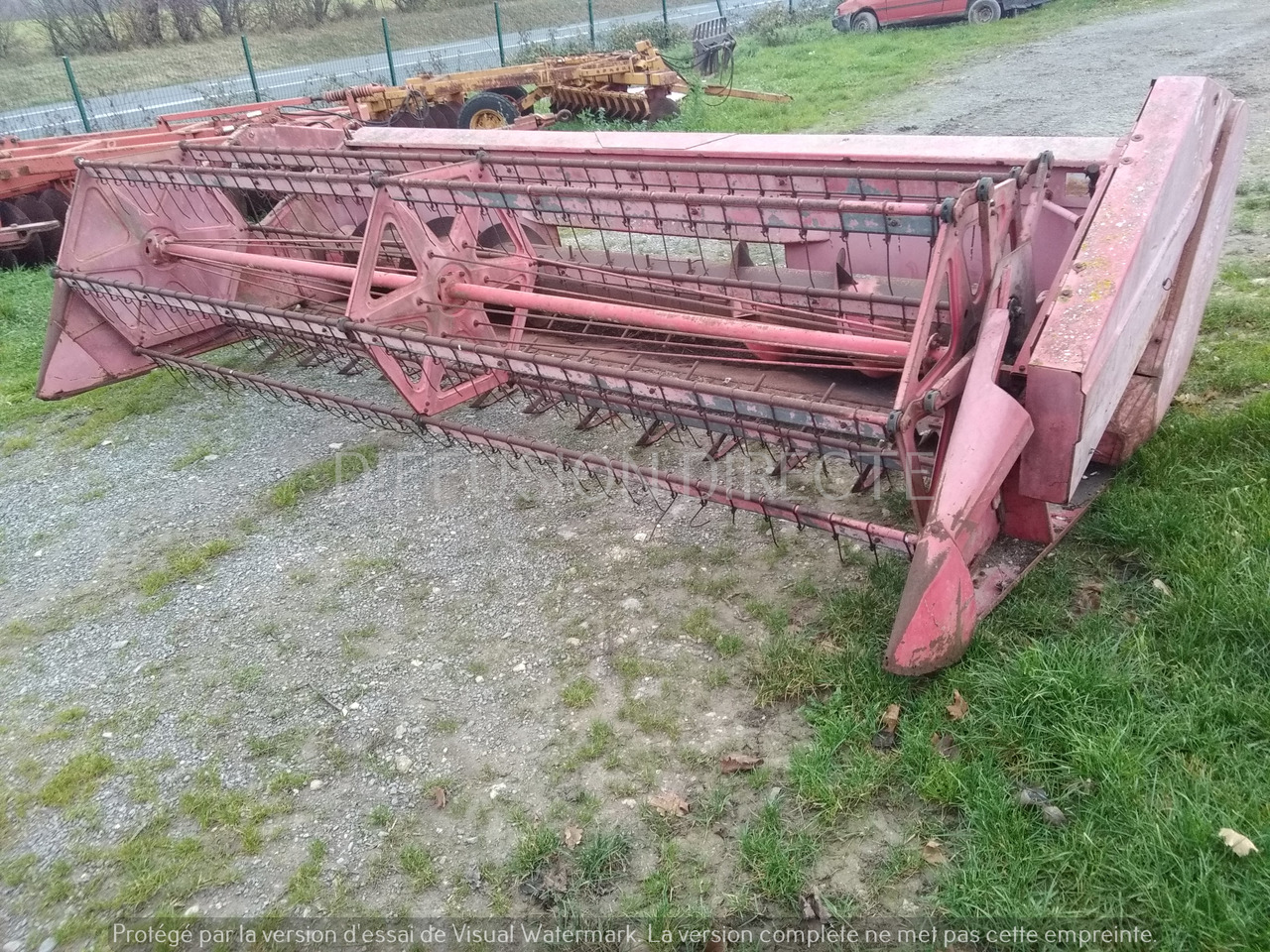 MASSEY FERGUSON MOISSONNEUSE BATTEUSE 620 - Ceifeira debulhadora: foto 5 MASSEY FERGUSON MOISSONNEUSE BATTEUSE 620 - Ceifeira debulhadora: foto 5