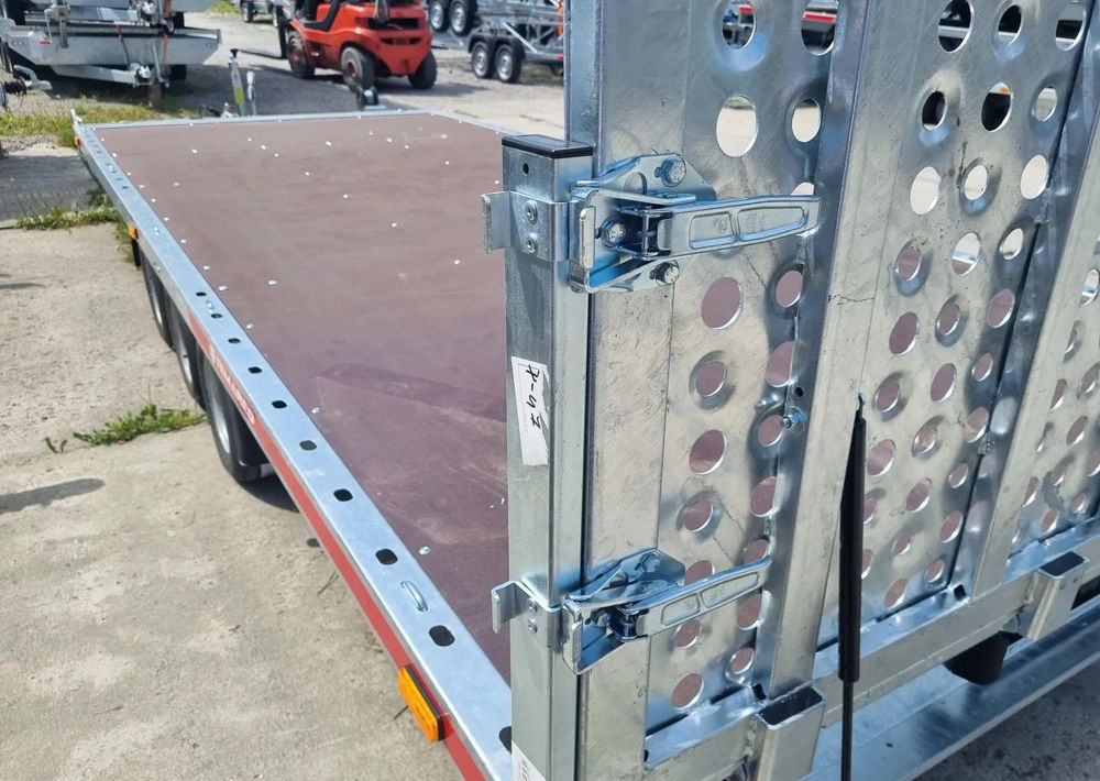 TEMARED UNIVERSAL 5121/3 3.5T R10C SKLEJKA - Reboque transporte de veículos: foto 5 TEMARED UNIVERSAL 5121/3 3.5T R10C SKLEJKA - Reboque transporte de veículos: foto 5