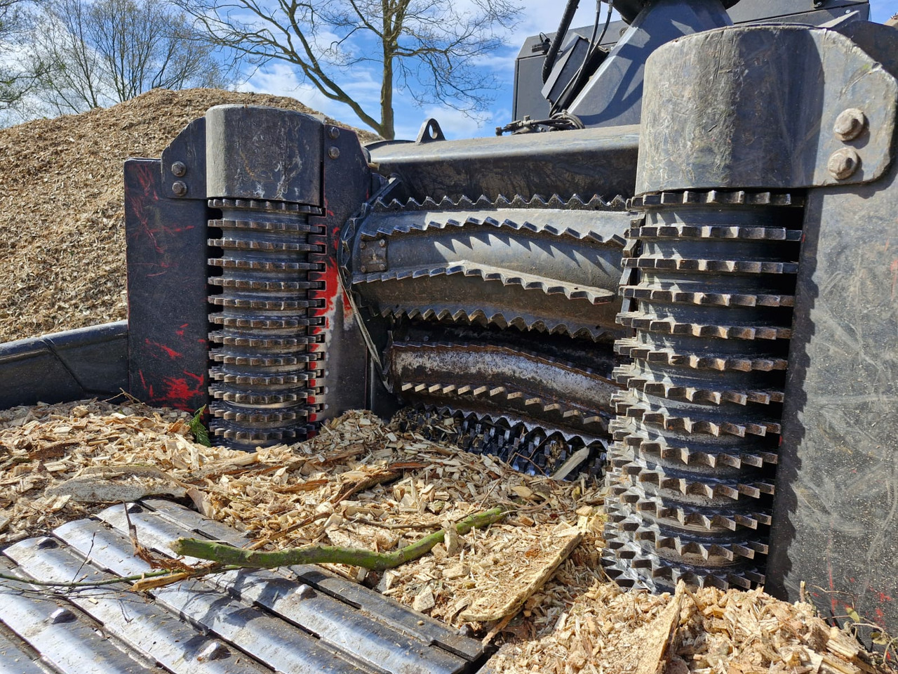 Estilhaçadora de madeira UFKES Greentec 972 Tracked Chipper: foto 19